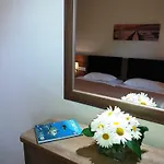 Corfu Rooms * イプソス