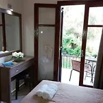 アパート Corfu Rooms *