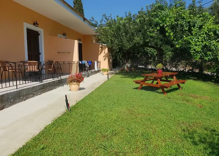 Corfu Rooms Apartman *